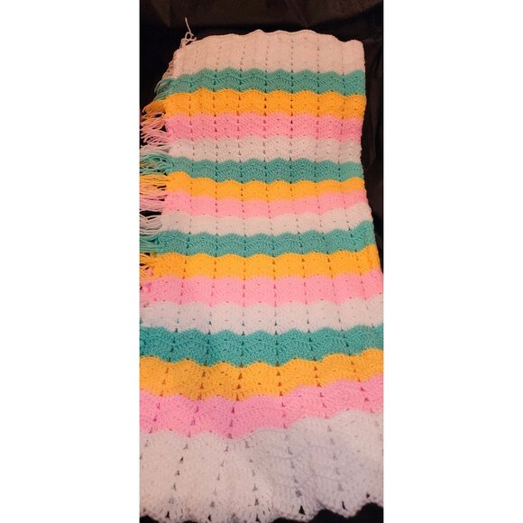Handmade with Love Multicolor Crochet Blanket With Fringe Edges NEW - Picture 4 of 9